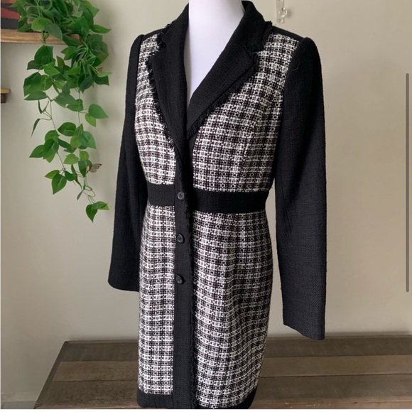 Karl Lagerfeld Jacket 🎉 Host Pick🎉 - Picture 3 of 5